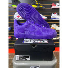 Load image into Gallery viewer, AIR FORCE 1 LOW KOBE BRYANT COURT PURPLE SZ 13 BRAND NEW