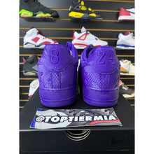 Load image into Gallery viewer, AIR FORCE 1 LOW KOBE BRYANT COURT PURPLE SZ 13 BRAND NEW