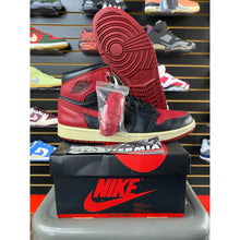 Load image into Gallery viewer, AIR JORDAN 1 HIGH BRED (GS) 2013 SZ 8