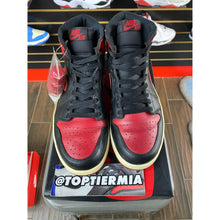 Load image into Gallery viewer, AIR JORDAN 1 HIGH BRED (GS) 2013 SZ 8