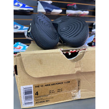 Load image into Gallery viewer, nike air force 1 low off white black 2018 sz 4