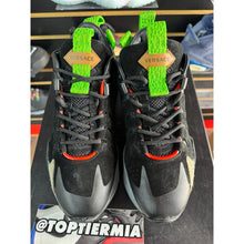 Load image into Gallery viewer, VERSACE SQUALO FLUORESCENT GREEN SZ 40/7M
