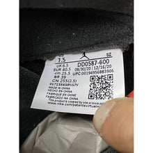 Load image into Gallery viewer, AIR JORDAN 5 RAGING BULL RED SZ 7.5