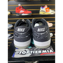 Load image into Gallery viewer, NIKE SB DUNK MEDICOM BEARBRICK SZ 8 BRAND NEW 2017