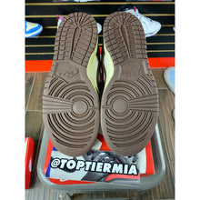 Load image into Gallery viewer, NIKE DUNK LOW CACAO WOW SZ 6 BRAND NEW