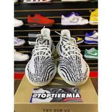 Load image into Gallery viewer, yeezy boost 350 v2 zebra sz 13