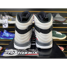 Load image into Gallery viewer, AIR JORDAN 8 BUGS BUNNY 2025 SZ 12.5
