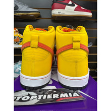 Load image into Gallery viewer, NIKE SB HIGH SWEET TOOTH CANDY CORN SZ 12 BRAND NEW