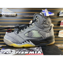 Load image into Gallery viewer, AIR JORDAN 5 OFF WHITE MUSLIN SIZE 5.5
