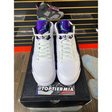 Load image into Gallery viewer, AIR JORDAN 5 GRAPE SZ 10.5