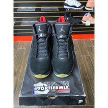 Load image into Gallery viewer, AIR JORDAN 22 BLACK VARISTY RED SZ 10