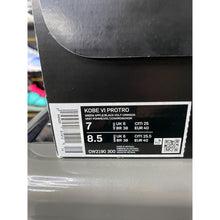Load image into Gallery viewer, KOBE 6 PROTRO GRINCH SZ 7
