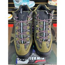 Load image into Gallery viewer, GV GALLERY x KOOL KIY x RASBERRY HILLS x x COMPLEXCON EXCLUSIVE SZ 8 BRAND NEW