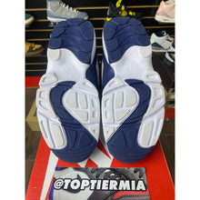 Load image into Gallery viewer, DIAMOND TURF COWBOYS SZ 10