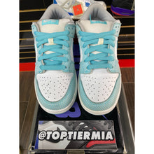 Load image into Gallery viewer, NIKE SB LOW HIGH HAIR SZ 7.5