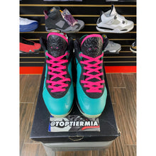 Load image into Gallery viewer, LEBRON 8 SOUTH BEACH SZ 8.5