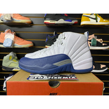 Load image into Gallery viewer, AIR JORDAN 12 FRENCH BLUE SZ 9