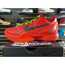 Load image into Gallery viewer, KOBE 7 REVERSE GRINCH SZ 7