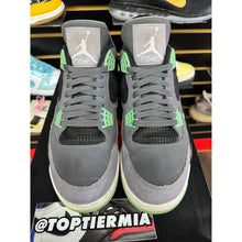 Load image into Gallery viewer, AIR JORDAN 4 GREEN GLOW SZ 10
