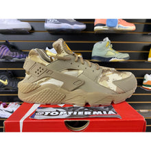 Load image into Gallery viewer, NIKE AIR HUARACHE DESERT CAMO SZ 11 BRAND NEW