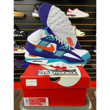 Load image into Gallery viewer, NIKE AIR TRAINER SC HIGH MIAMI DOLPHINS SZ 13 BRAND NEW
