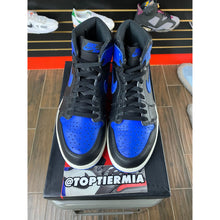 Load image into Gallery viewer, AIR JORDAN 1 HIGH ROYAL 2017 SZ 8