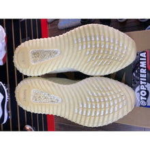 Load image into Gallery viewer, YEEZY BOOST 350 V2 BONE SZ 14