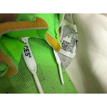 Load image into Gallery viewer, NIKE DUNK LOW x OFF WHITE LOT 07 SZ 9