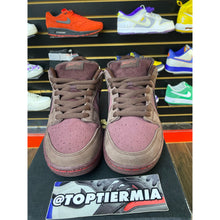 Load image into Gallery viewer, nike dunk low city of love burgundy crush sz 10