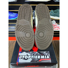 Load image into Gallery viewer, AIR JORDAN 1 X TRAVIS SCOTT MOCHA SZ 5