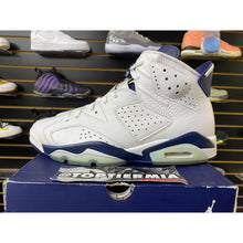 Load image into Gallery viewer, AIR JORDAN 6 MIDNIGHT NAVY SZ 10