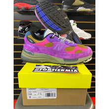Load image into Gallery viewer, NEW BALANCE 992 MiUSA ACTION BRONSON DIGITALIS PURPUREA SZ 10 BRAND NEW