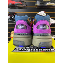 Load image into Gallery viewer, NEW BALANCE 992 MiUSA ACTION BRONSON DIGITALIS PURPUREA SZ 10 BRAND NEW