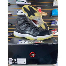 Load image into Gallery viewer, AIR JORDAN 11 72-10 SZ 13