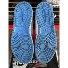 Load image into Gallery viewer, AIR JORDAN 1 HIGH OG UNIVERSITY BLUE (GS) SZ 5Y