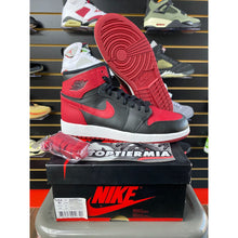 Load image into Gallery viewer, AIR JORDAN 1 HIGH BRED (GS) SZ 5.5