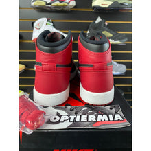 Load image into Gallery viewer, AIR JORDAN 1 HIGH BRED (GS) SZ 5.5