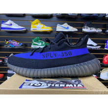 Load image into Gallery viewer, yeezy boost 350 v2 dazzling blue sz 13