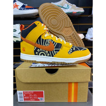 Load image into Gallery viewer, nike dunk high somos familia 2022 sz 9 BRAND NEW