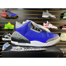 Load image into Gallery viewer, AIR JORDAN 3 VARSITY ROYAL CEMENT SZ 10