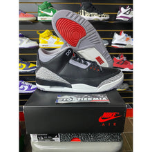 Load image into Gallery viewer, AIR JORDAN 3 BLACK CEMENT SZ 13