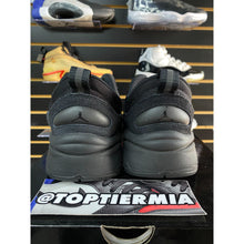 Load image into Gallery viewer, AIR JORDAN TRUNNER BLACK CAT SZ 9