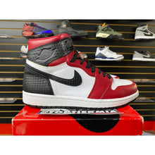 Load image into Gallery viewer, AIR JORDAN 1 HIGH OG SATIN SNAKE SZ 9.5