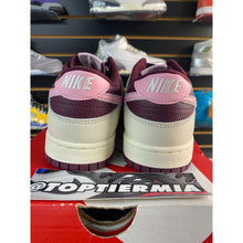 Load image into Gallery viewer, NIKE DUNK LOW PRM VALENTINES DAY 2023 SZ 10.5 BRAND NEW