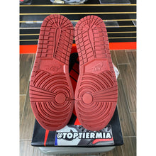 Load image into Gallery viewer, AIR JORDAN 1 BLOODLINE SZ 10.5