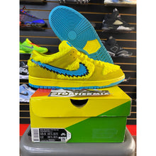 Load image into Gallery viewer, NIKE SB GRATEFUL DEAD YELLOW SZ 10.5