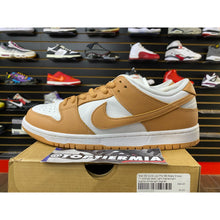 Load image into Gallery viewer, NIKE SB LOW LIGHT COGNAC SZ 11