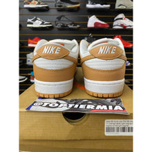 Load image into Gallery viewer, NIKE SB LOW LIGHT COGNAC SZ 11