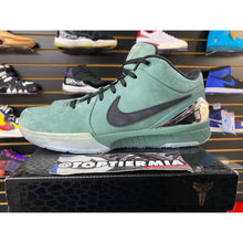 Load image into Gallery viewer, KOBE 6 GIRL DAD SZ 10.5 BRAND NEW
