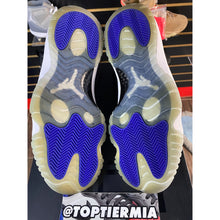 Load image into Gallery viewer, AIR JORDAN 11 SPACE JAM 2016 SZ 9.5